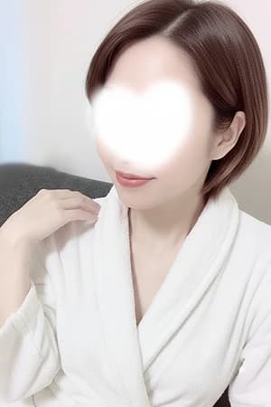 青山りかさんのプロフィール|五反田で人気のルーム型メンズエステ「Esthe Spa~エステスパ~」
