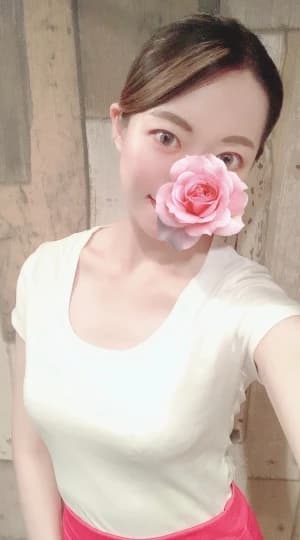青山りかさんのプロフィール|五反田で人気のルーム型メンズエステ「Esthe Spa~エステスパ~」
