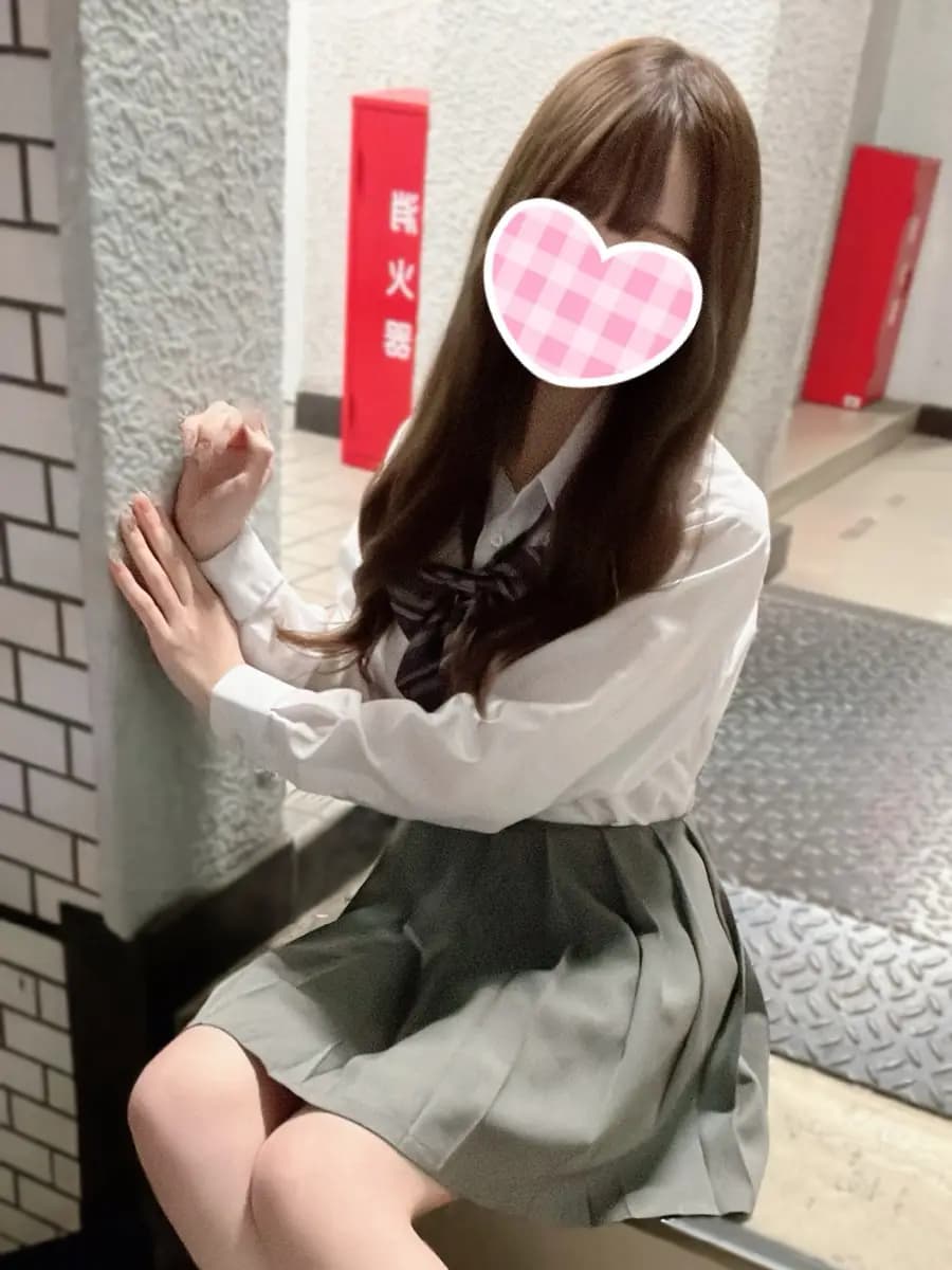 ひなプロフィール|池袋美少女リフレ|キャンクロ『Cam:Clo』
