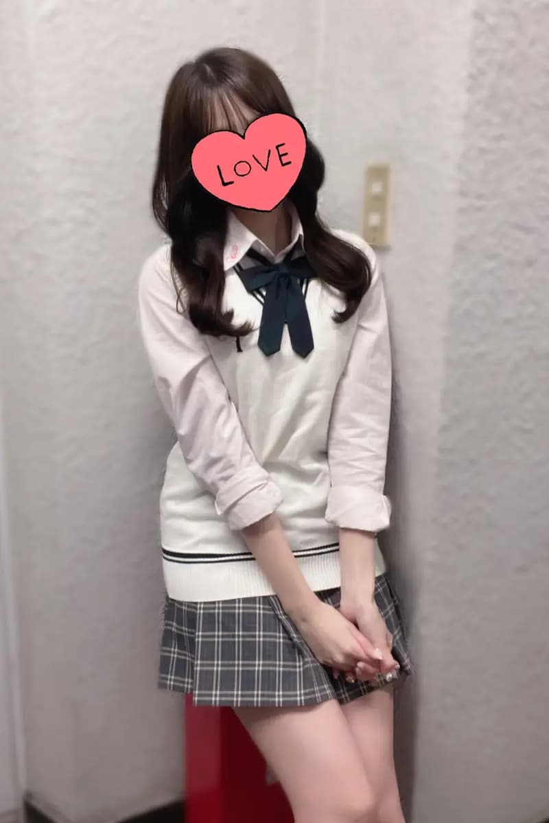 ひよりプロフィール|池袋美少女リフレ|キャンクロ『Cam:Clo』