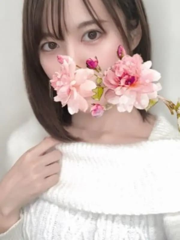 かなこプロフィール|新宿メンズエステ『アロマエステ エッセンスESSENCE』
