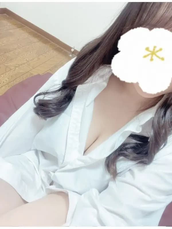 かえでさんのプロフィール|新横浜shirt 〜シャツ~