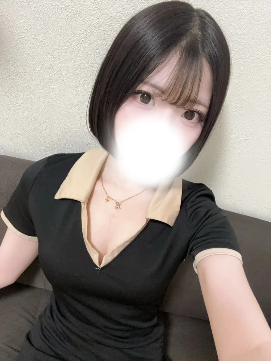 鷹宮ひなの プロフィール|愛知 名古屋 メンズエステ 『Amoureux(アムアージュ)』