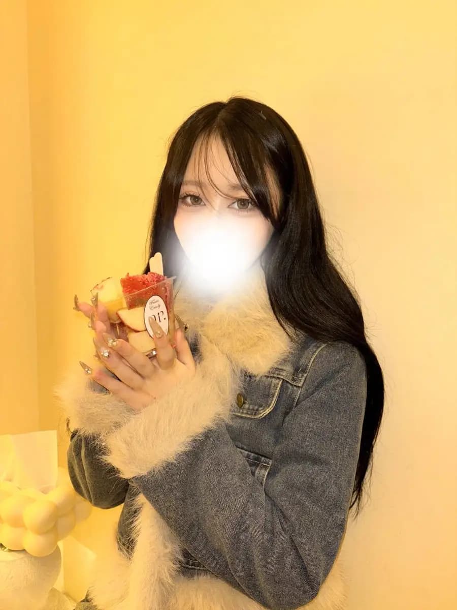 スタッフ あいな プロフィール|愛知 名古屋 メンズエステ 『Amoureux(アムアージュ)』