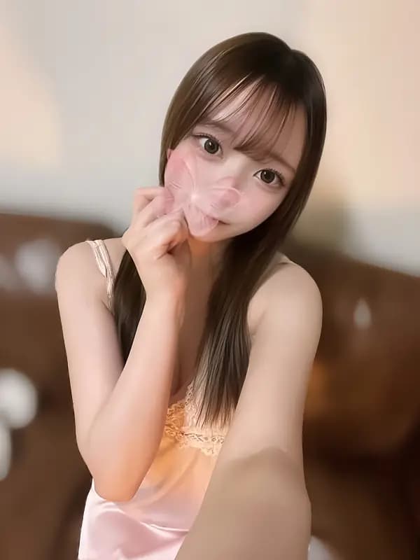 安達ゆなさんのプロフィール|新宿・代々木メンズエステ|Aroma Levante(アロマレバンテ)