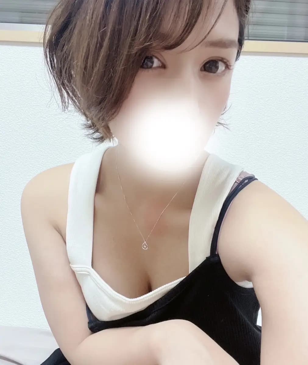 いぶ【超美人ハーフ】プロフィール|名古屋 メンズエステ『CLIMAX〜クライマックス〜』