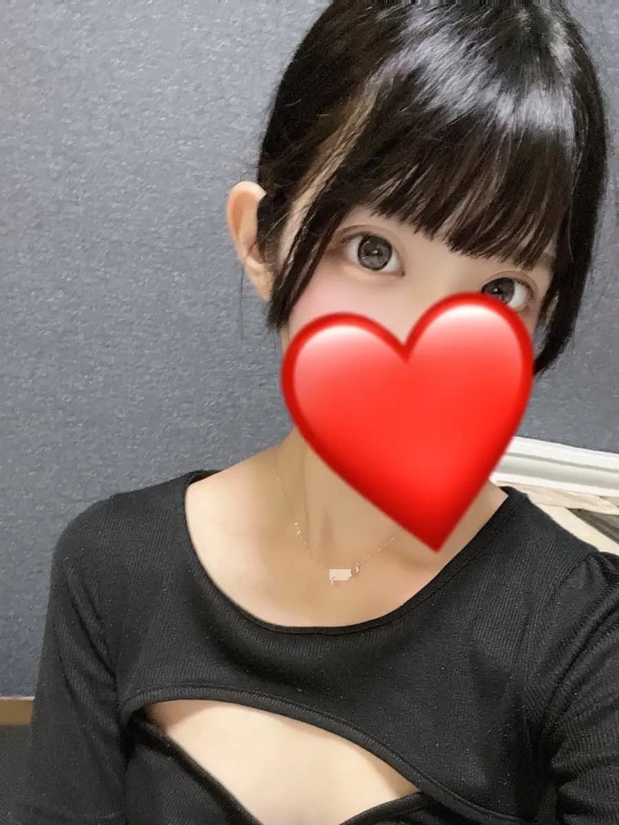小鳥遊ひなプロフィール|愛知 名古屋メンズエステ『Lumière et ombre~ルミエール エ オンブル』