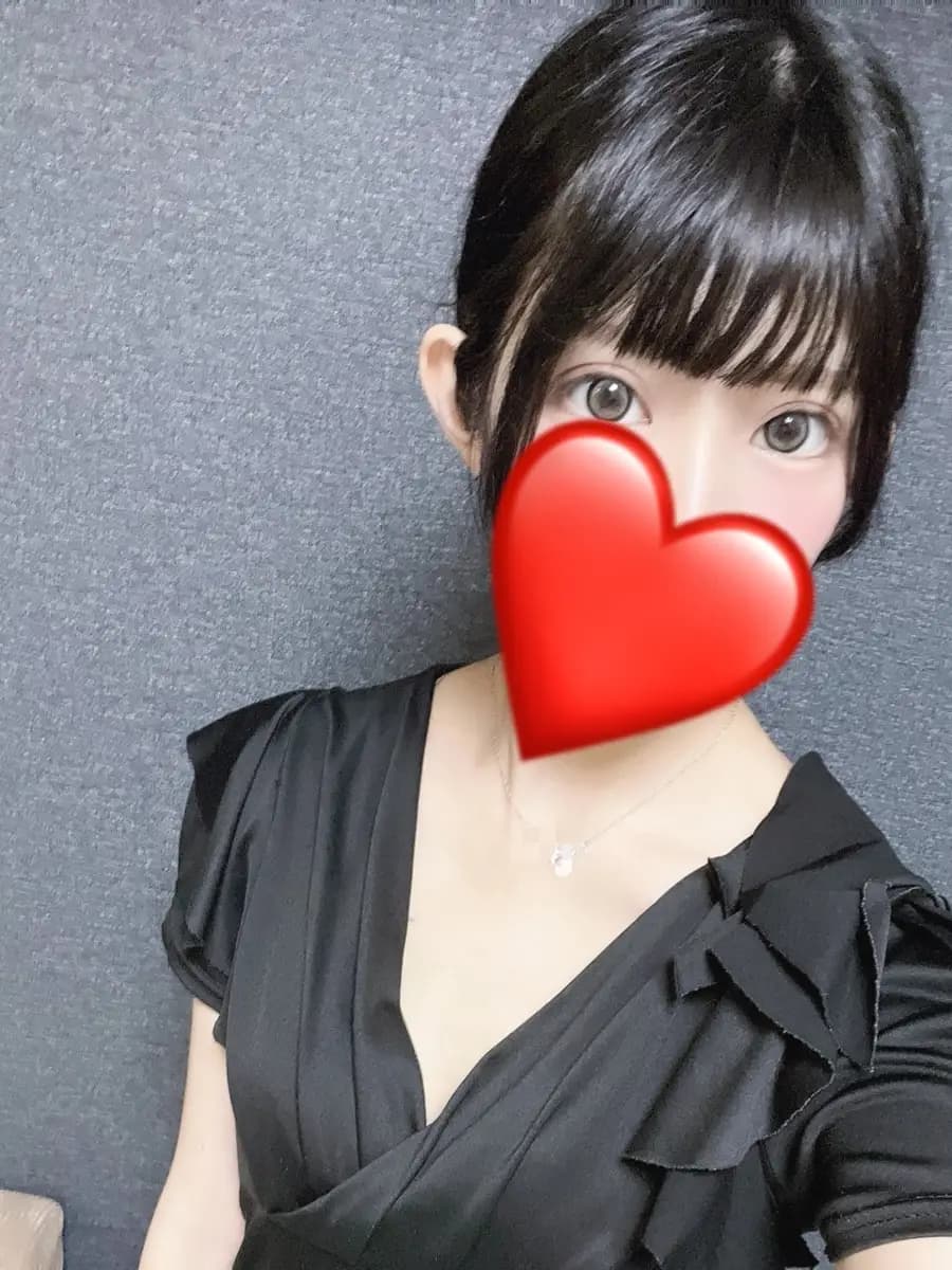 小鳥遊ひなプロフィール|愛知 名古屋メンズエステ『Lumière et ombre~ルミエール エ オンブル』