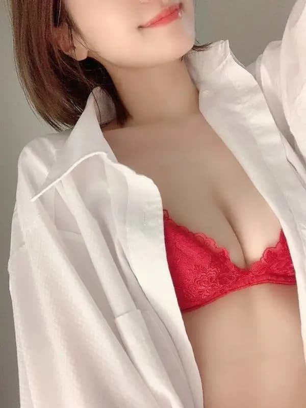 月菜(つきな)プロフィール|堺東/岸和田メンズエステ『Mrs.美witch~美魔女の癒し魔法~』