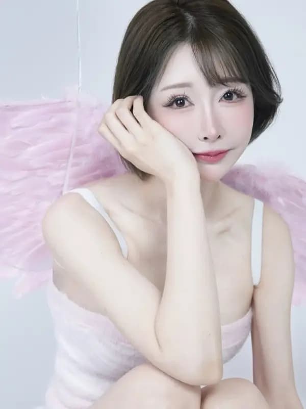 北条れいか(姉)さんのプロフィール|新宿・大久保・高田馬場・池袋・恵比寿 メンズエステ|ELTERAS TOKYO - エルテラス -