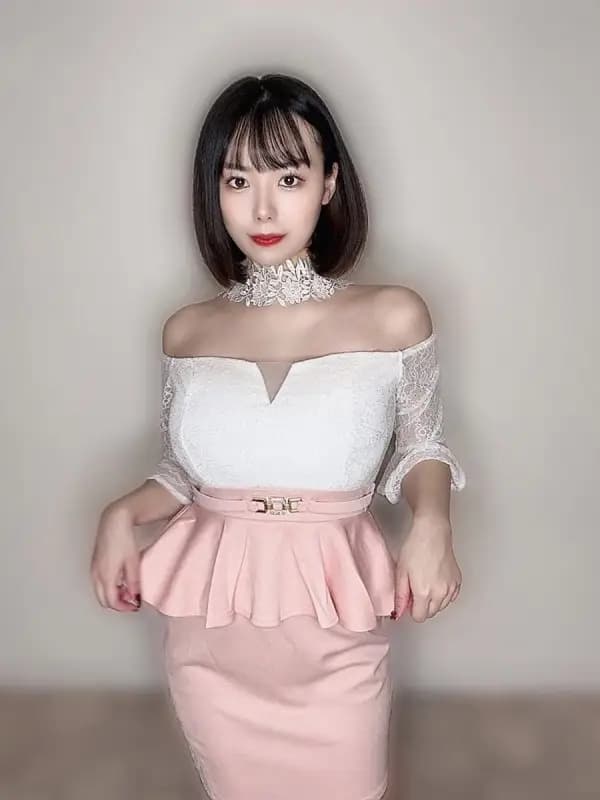 李舞まいさんのプロフィール|新宿・大久保・高田馬場・池袋・恵比寿 メンズエステ|ELTERAS TOKYO - エルテラス -