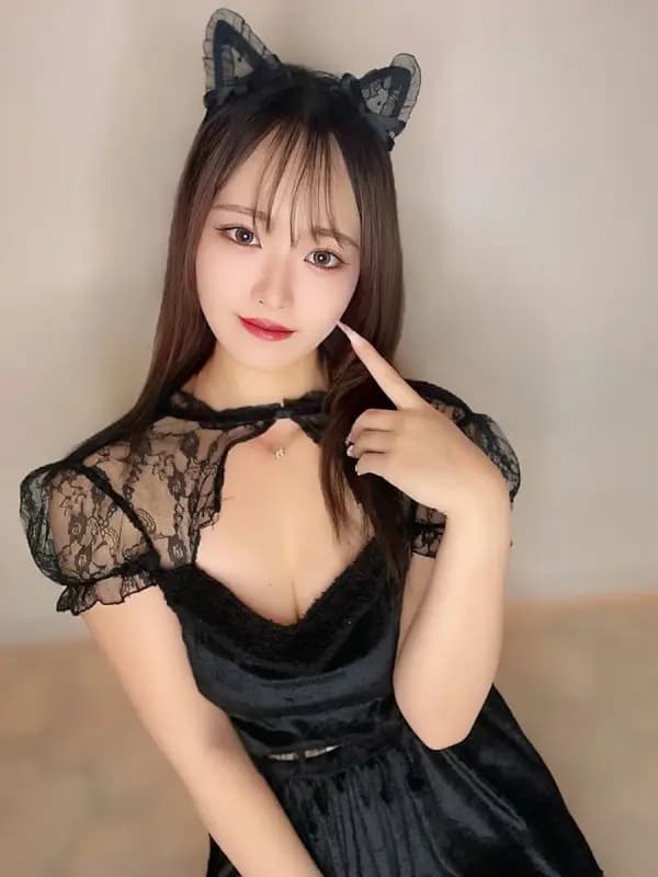 藤牧しゅなさんのプロフィール|新宿・大久保・高田馬場・池袋・恵比寿 メンズエステ|ELTERAS TOKYO - エルテラス -
