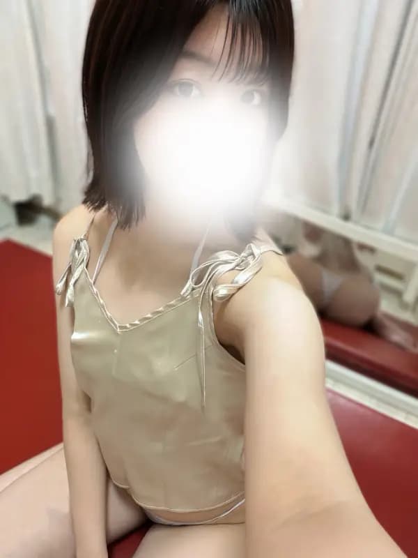 白石 れあさんのプロフィール|【公式】横浜・綱島日本人メンズエステ「KingSpa」|KingSpa〜キングスパ〜