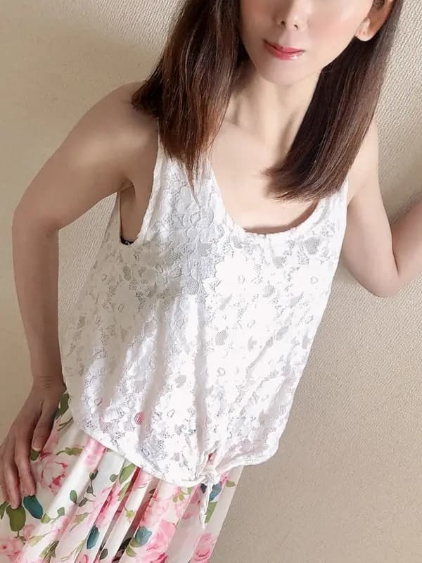 一花(いちか)プロフィール|浜松メンズエステ『エミアス〜Third Stage〜』