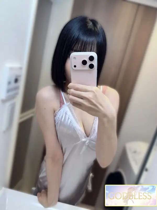 ゆりなさんのプロフィール|完全個室プライベートサロン。門前仲町のメンズエステ愛好家から愛されております。メンエス初心者男性や、メンエス通からも支持を受けてます。リラックスと癒しの空間を提供。|ゴッド・ブレス《GOD BLESS》東京・門前仲町メンズエステ店