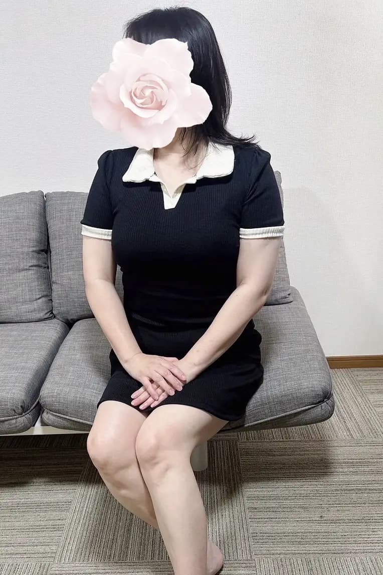 絢香♣︎あやか プロフィール|岐阜メンズエステ 『ミセス ローズ』 Mrs.Rose 岐阜駅すぐのメンエスでリラクゼーションを