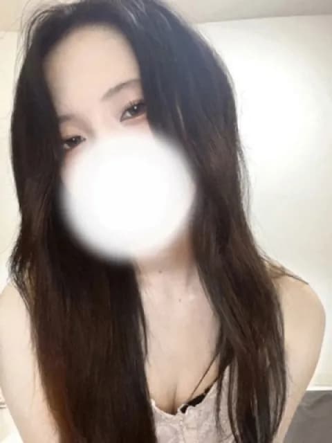 梅田 れいさんのプロフィール|京都・メンズエステ|Pure White (ピュアホワイト)