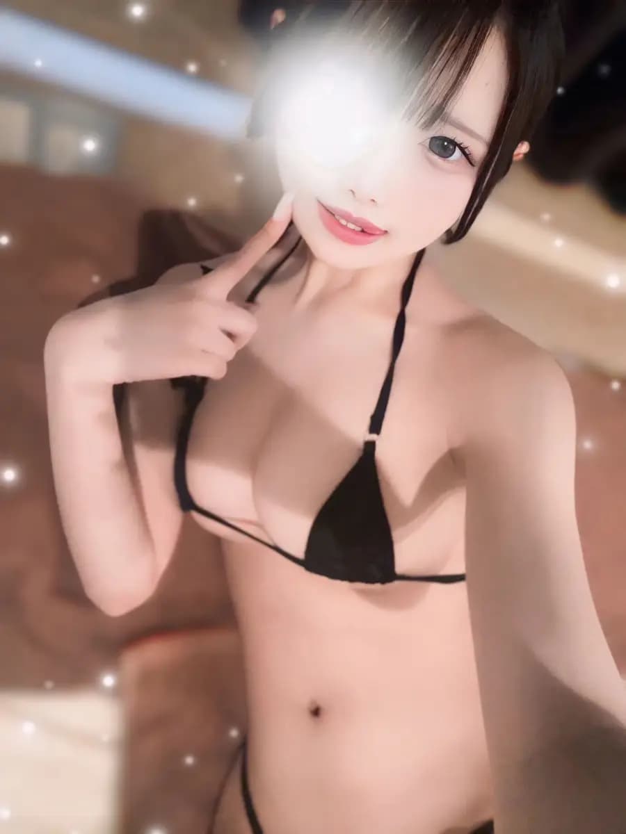 水卜 ほのか プロフィール|大阪 日本橋 メンエス 『君色ドレスSPA』