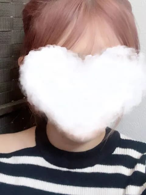 りりさんのプロフィール|大阪・兵庫・岡山・メンズエステ|産まれたてSPA