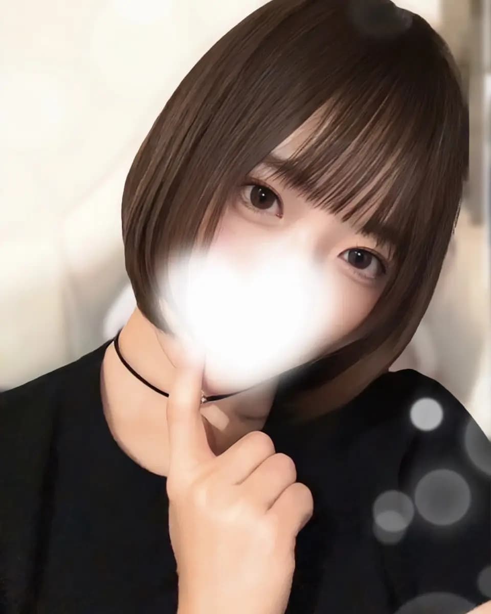 柊木しずく プロフィール|秋葉原 神田 メンズエステ 『めろめろ♡spa秘密基地』