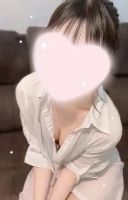 小池ゆみ初桃|京都メンズエステ | MOMOTEN2.0 / 桃色天使2.0/日本人メンズエステ