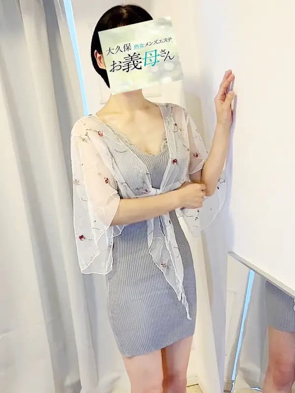 志摩さんのプロフィール|50代以上のホスピタリティ|お義母さん大久保店