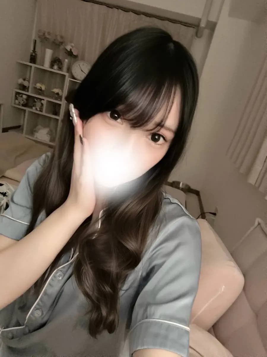 生駒みおな プロフィール|下北沢・笹塚 メンズエステ 『椿-oil-』
