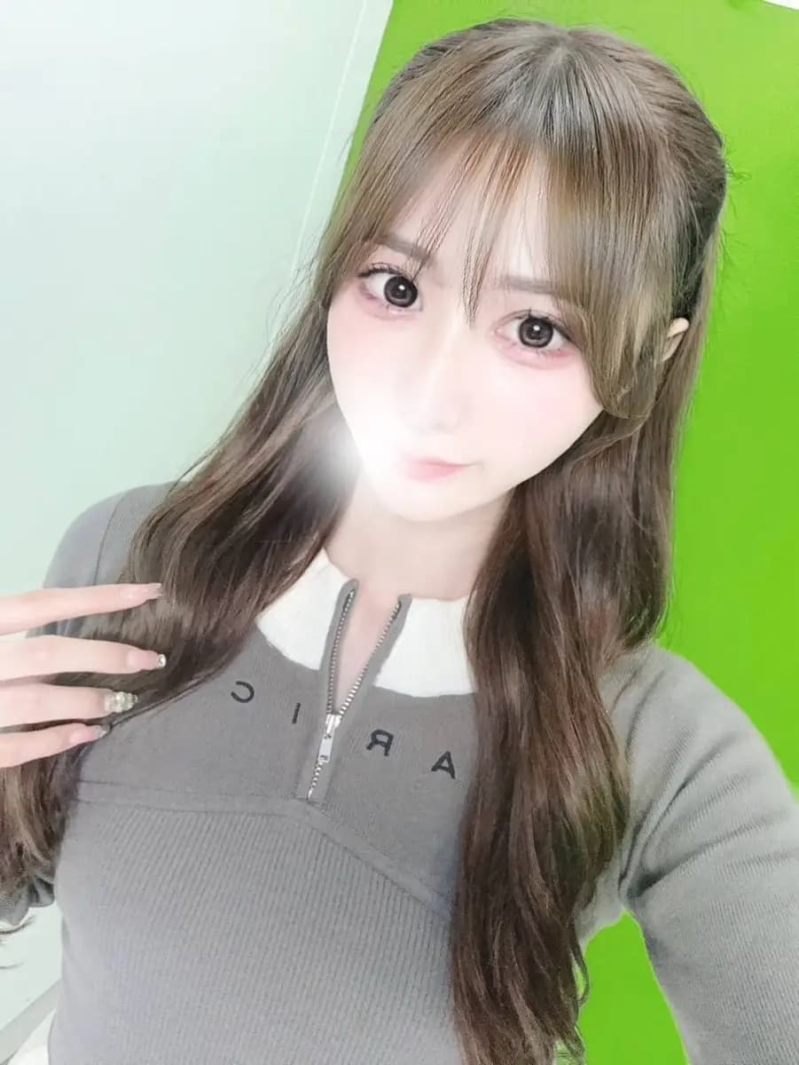 片瀬まゆ プロフィール|下北沢・笹塚 メンズエステ 『椿-oil-』