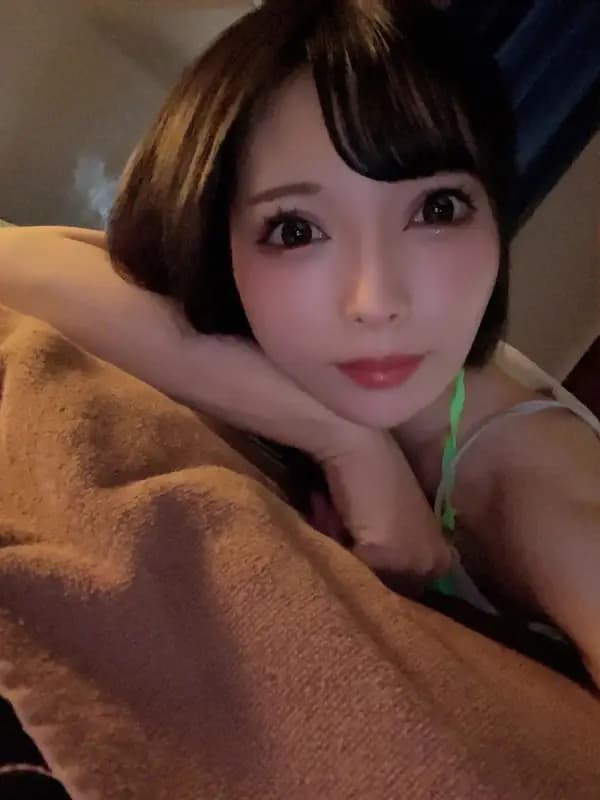 藤咲かのんさんのプロフィール|巣鴨・大塚で大人気のメンズエステ|UNICON