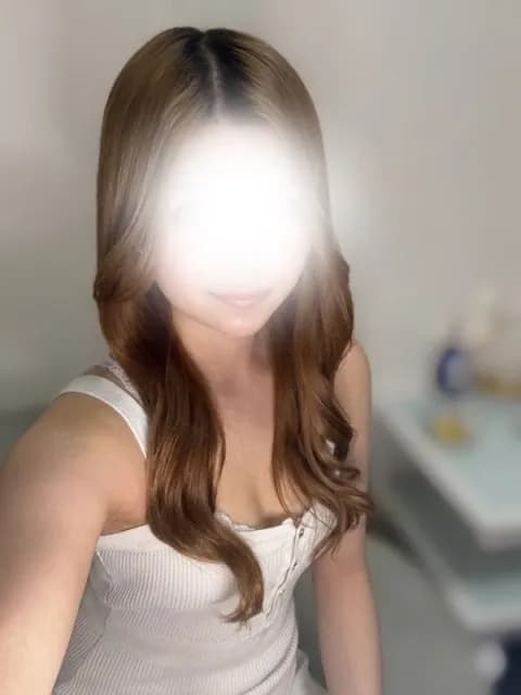 せりなさんのプロフィール|大阪梅田・新大阪・十三・メンズエステ|Pulchra-プルクラ-