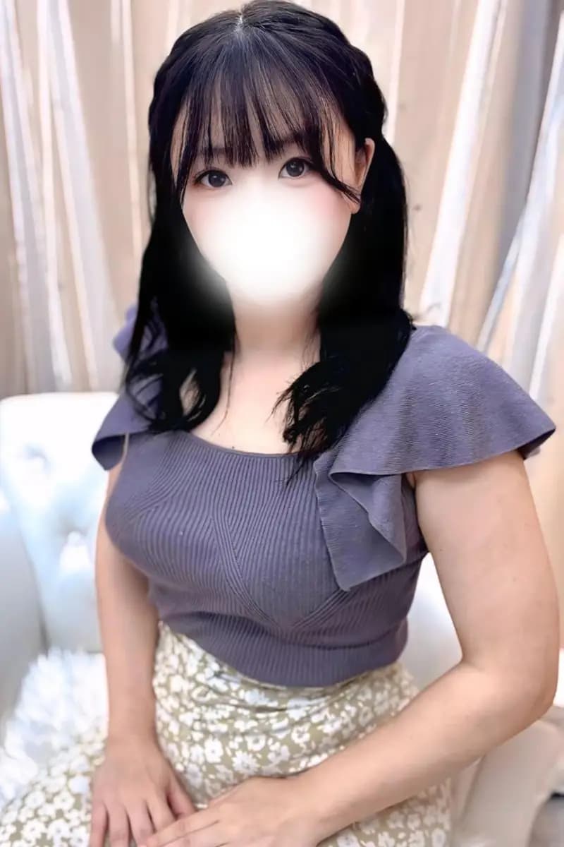 夏目ましろ | THERAPIST(セラピスト) | 高田馬場メンズエステ リンクス|Lynx